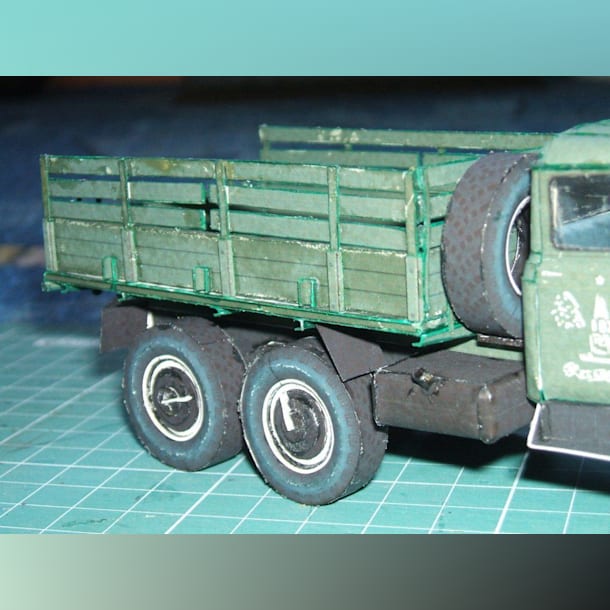 Журнал Novamodel - 17 - Грузовик ЗИЛ-131 с салютной установкой 2А30М, масштаб 1:43