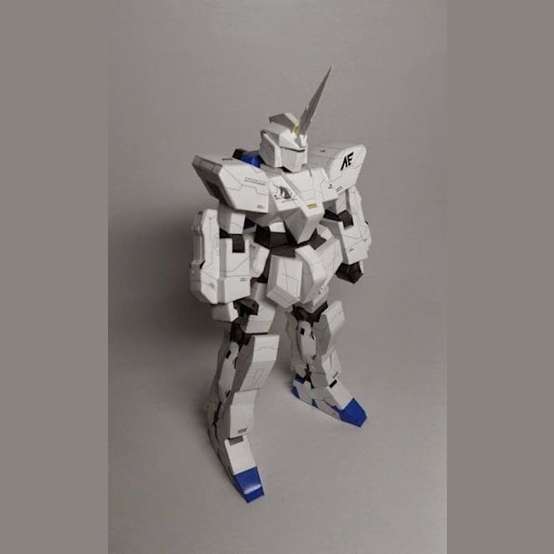 Бумажная модель Робот RX-0 Unicorn Gundam (Gundam), масштаб 1:96