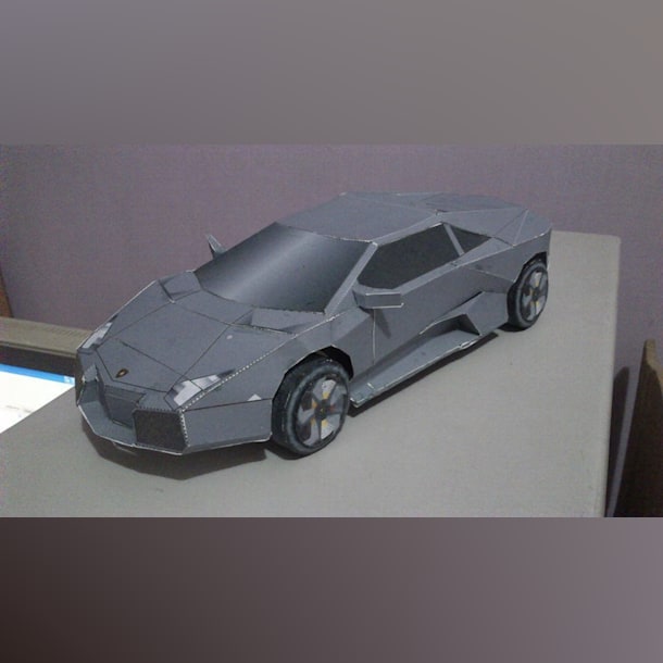 Бумажная модель Автомобиль Lamborghini Reventon