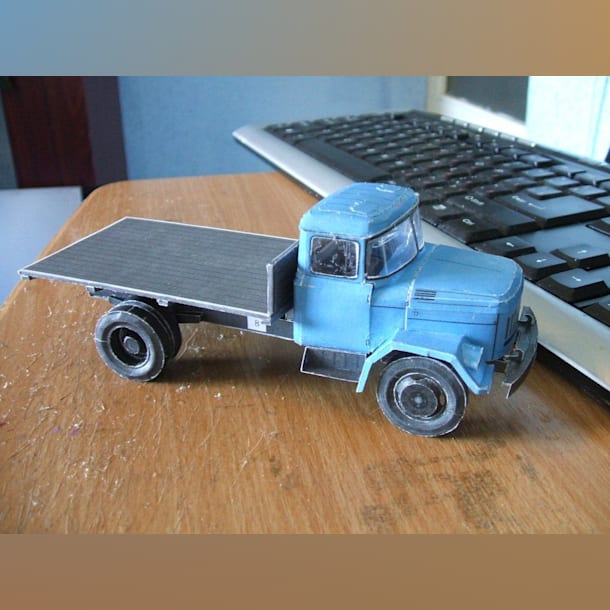 Журнал Novamodel - 21 - Бортовой грузовик Амур-53131, масштаб 1:43