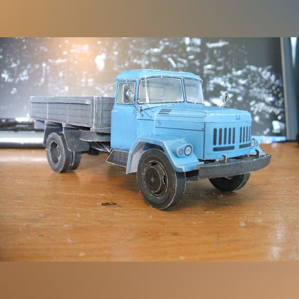 Журнал Novamodel - 21 - Бортовой грузовик Амур-53131, масштаб 1:43