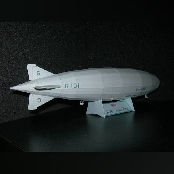 Бумажная модель Дирижабль R101