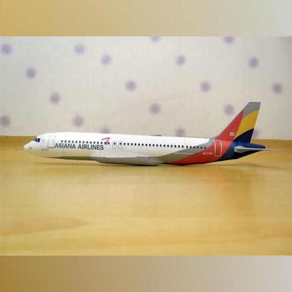 Авиалайнер Airbus A320 Asiana Airlines