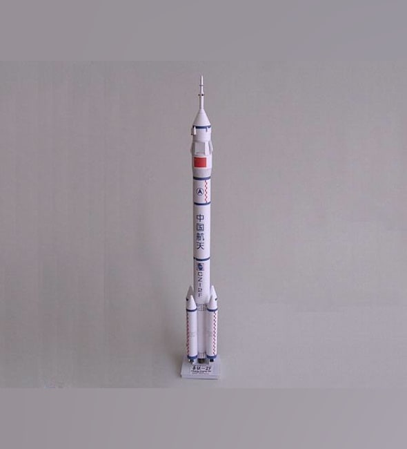 Бумажная модель Ракета-носитель Великий поход-2F