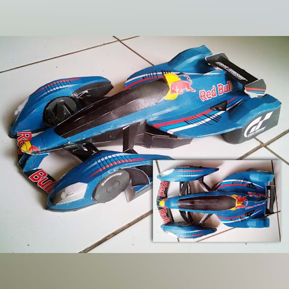 Автомобиль Red Bull X2010 (Gran Turismo)