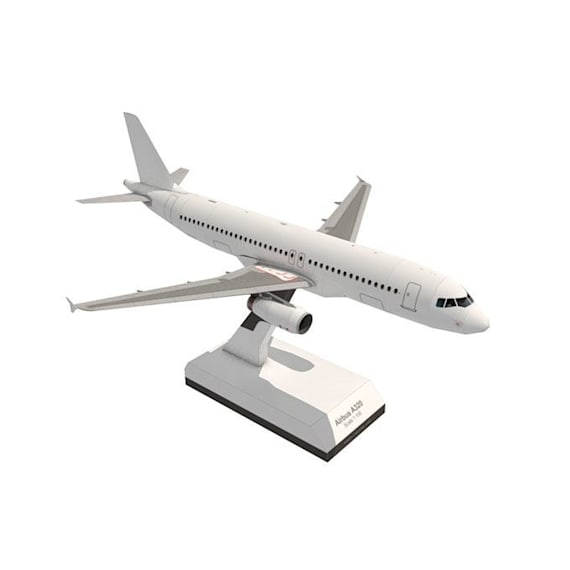 Авиалайнер Airbus A320