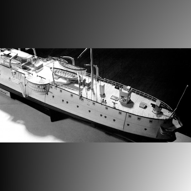 Журнал Бумажное моделирование - 36 - Бронепалубный крейсер III класса Lavoisier