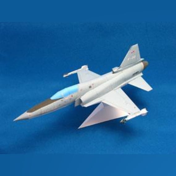 Истребитель Northrop F-20 Tigershark